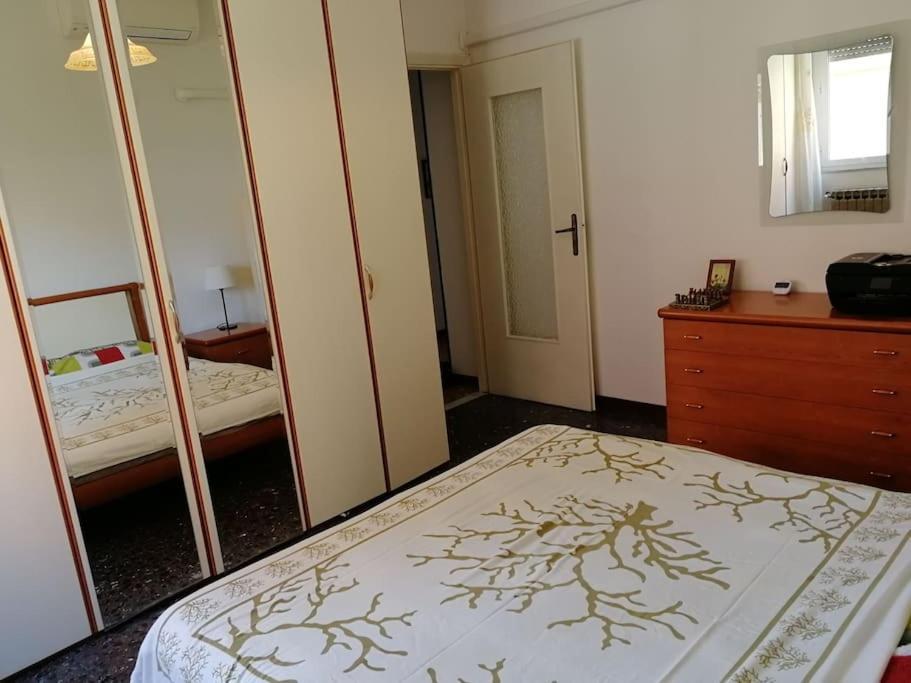Music & Beach Apartment Савона Екстериор снимка