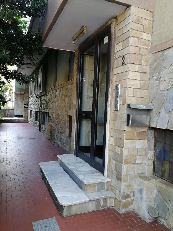 Music & Beach Apartment Савона Екстериор снимка